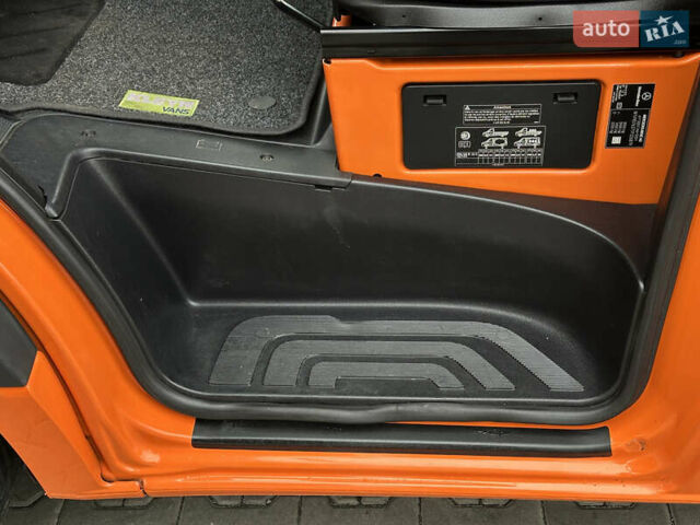 Помаранчевий Мерседес Sprinter, об'ємом двигуна 0 л та пробігом 224 тис. км за 25900 $, фото 45 на Automoto.ua