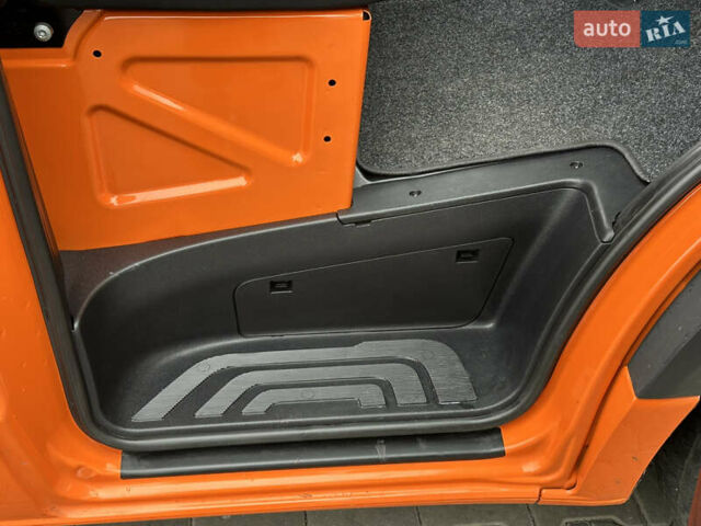 Помаранчевий Мерседес Sprinter, об'ємом двигуна 0 л та пробігом 224 тис. км за 25900 $, фото 73 на Automoto.ua