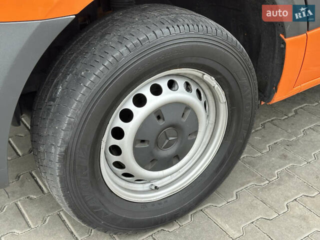 Помаранчевий Мерседес Sprinter, об'ємом двигуна 0 л та пробігом 224 тис. км за 25900 $, фото 32 на Automoto.ua