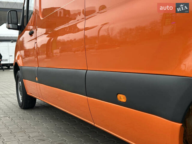Помаранчевий Мерседес Sprinter, об'ємом двигуна 0 л та пробігом 224 тис. км за 25900 $, фото 38 на Automoto.ua