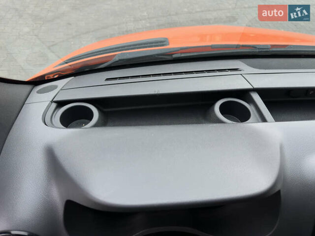 Помаранчевий Мерседес Sprinter, об'ємом двигуна 0 л та пробігом 224 тис. км за 25900 $, фото 56 на Automoto.ua