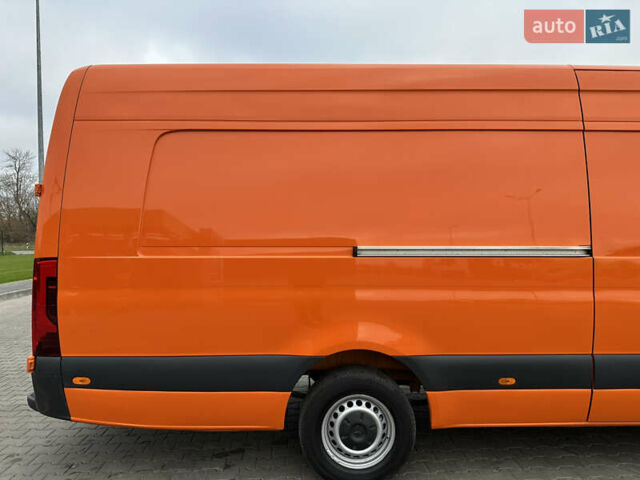 Помаранчевий Мерседес Sprinter, об'ємом двигуна 0 л та пробігом 224 тис. км за 25900 $, фото 23 на Automoto.ua