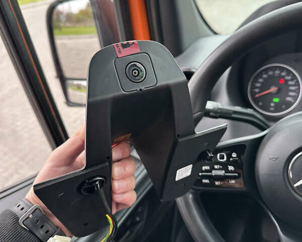 Помаранчевий Мерседес Sprinter, об'ємом двигуна 0 л та пробігом 224 тис. км за 25900 $, фото 83 на Automoto.ua