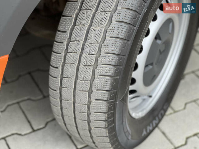 Помаранчевий Мерседес Sprinter, об'ємом двигуна 2 л та пробігом 289 тис. км за 29300 $, фото 71 на Automoto.ua