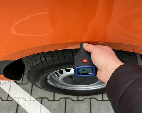 Помаранчевий Мерседес Sprinter, об'ємом двигуна 2 л та пробігом 289 тис. км за 29300 $, фото 203 на Automoto.ua