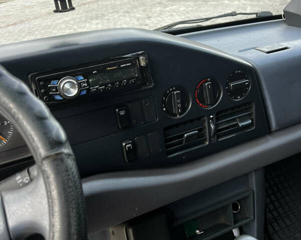 Оранжевый Мерседес Sprinter, объемом двигателя 2.9 л и пробегом 560 тыс. км за 5600 $, фото 9 на Automoto.ua