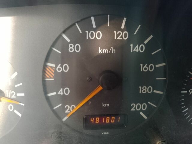 Помаранчевий Мерседес Sprinter, об'ємом двигуна 2.9 л та пробігом 482 тис. км за 5599 $, фото 2 на Automoto.ua