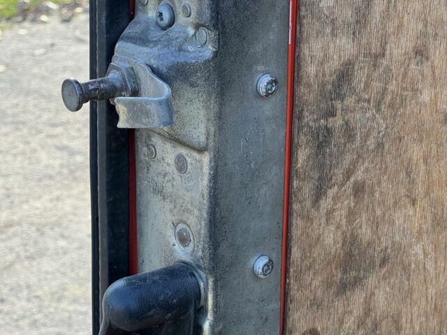 Оранжевый Мерседес Sprinter, объемом двигателя 2.9 л и пробегом 485 тыс. км за 3500 $, фото 10 на Automoto.ua