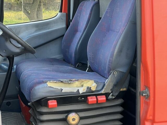 Оранжевый Мерседес Sprinter, объемом двигателя 2.9 л и пробегом 485 тыс. км за 3500 $, фото 18 на Automoto.ua