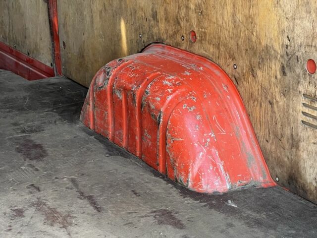 Оранжевый Мерседес Sprinter, объемом двигателя 2.9 л и пробегом 485 тыс. км за 3500 $, фото 12 на Automoto.ua