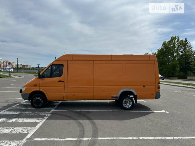 Оранжевый Мерседес Sprinter, объемом двигателя 2.15 л и пробегом 209 тыс. км за 14350 $, фото 10 на Automoto.ua