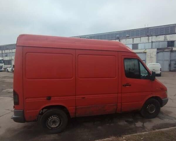 Оранжевый Мерседес Sprinter, объемом двигателя 2.15 л и пробегом 732 тыс. км за 4500 $, фото 3 на Automoto.ua