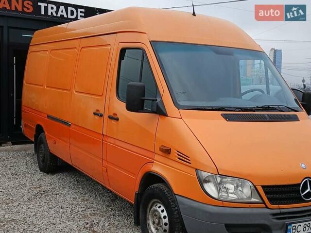 Помаранчевий Мерседес Sprinter, об'ємом двигуна 2.7 л та пробігом 291 тис. км за 7000 $, фото 2 на Automoto.ua