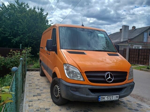 Помаранчевий Мерседес Sprinter, об'ємом двигуна 2 л та пробігом 300 тис. км за 10500 $, фото 3 на Automoto.ua