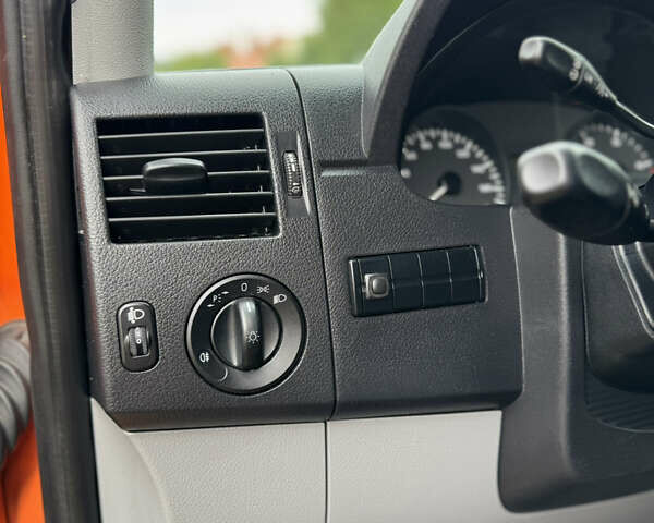 Оранжевый Мерседес Sprinter, объемом двигателя 2.2 л и пробегом 420 тыс. км за 14900 $, фото 26 на Automoto.ua