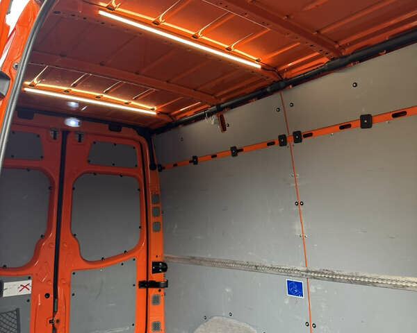 Оранжевый Мерседес Sprinter, объемом двигателя 2.2 л и пробегом 420 тыс. км за 14900 $, фото 11 на Automoto.ua