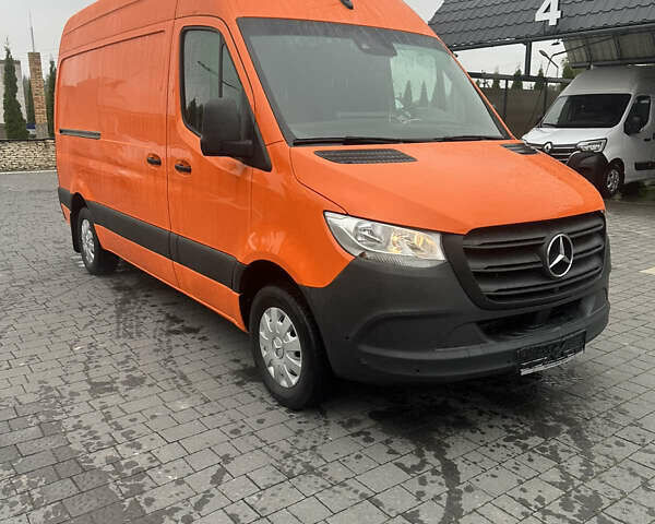 Оранжевый Мерседес Sprinter, объемом двигателя 2.2 л и пробегом 263 тыс. км за 23800 $, фото 22 на Automoto.ua