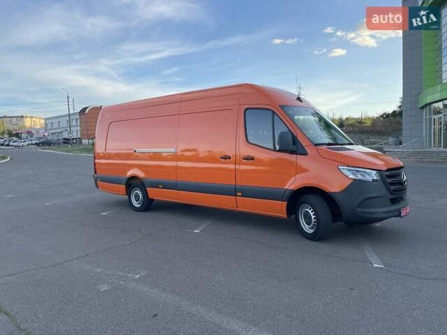 Помаранчевий Мерседес Sprinter, об'ємом двигуна 0 л та пробігом 224 тис. км за 27500 $, фото 1 на Automoto.ua
