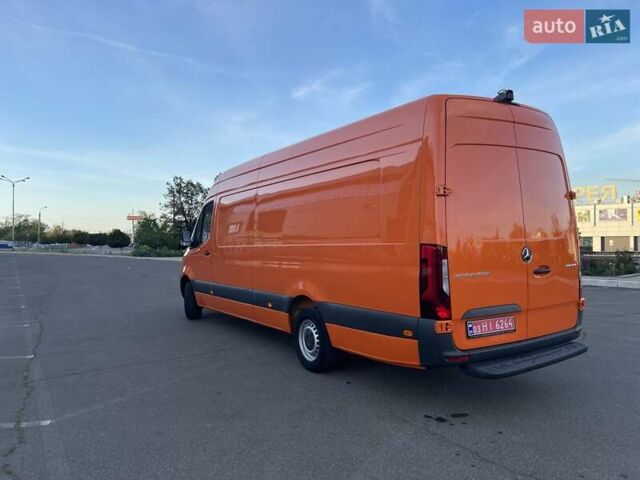 Оранжевый Мерседес Sprinter, объемом двигателя 0 л и пробегом 224 тыс. км за 27800 $, фото 5 на Automoto.ua