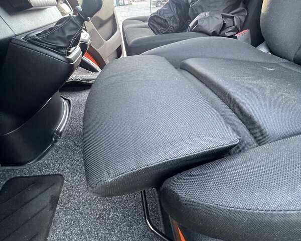 Помаранчевий Мерседес Sprinter, об'ємом двигуна 0 л та пробігом 224 тис. км за 27500 $, фото 77 на Automoto.ua