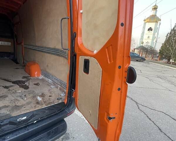 Оранжевый Мерседес Sprinter, объемом двигателя 0 л и пробегом 183 тыс. км за 27500 $, фото 25 на Automoto.ua