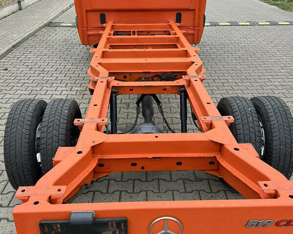 Оранжевый Мерседес Sprinter, объемом двигателя 3 л и пробегом 370 тыс. км за 20500 $, фото 4 на Automoto.ua