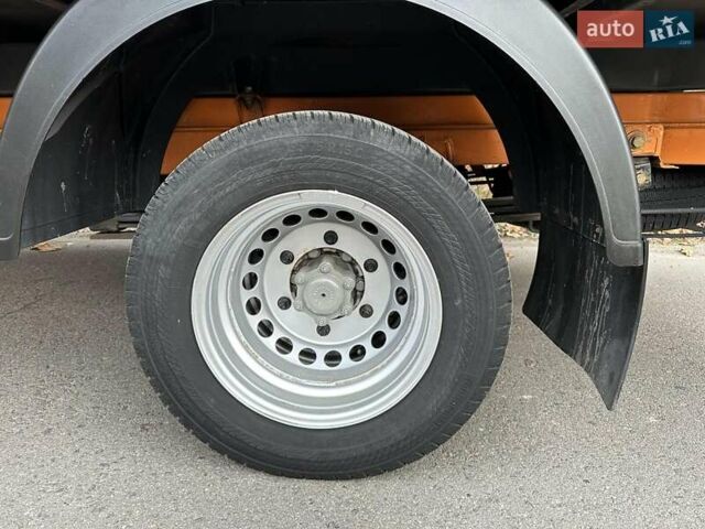 Оранжевый Мерседес Sprinter, объемом двигателя 3 л и пробегом 327 тыс. км за 26770 $, фото 49 на Automoto.ua