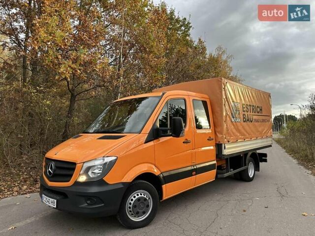 Оранжевый Мерседес Sprinter, объемом двигателя 3 л и пробегом 327 тыс. км за 26770 $, фото 1 на Automoto.ua