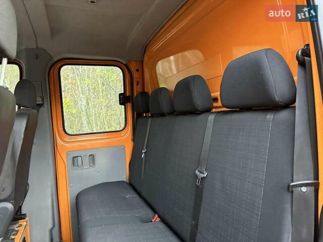 Оранжевый Мерседес Sprinter, объемом двигателя 3 л и пробегом 327 тыс. км за 26770 $, фото 32 на Automoto.ua