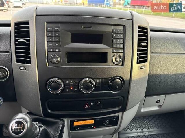 Оранжевый Мерседес Sprinter, объемом двигателя 3 л и пробегом 327 тыс. км за 26770 $, фото 35 на Automoto.ua