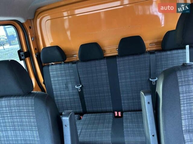 Оранжевый Мерседес Sprinter, объемом двигателя 3 л и пробегом 327 тыс. км за 26770 $, фото 30 на Automoto.ua