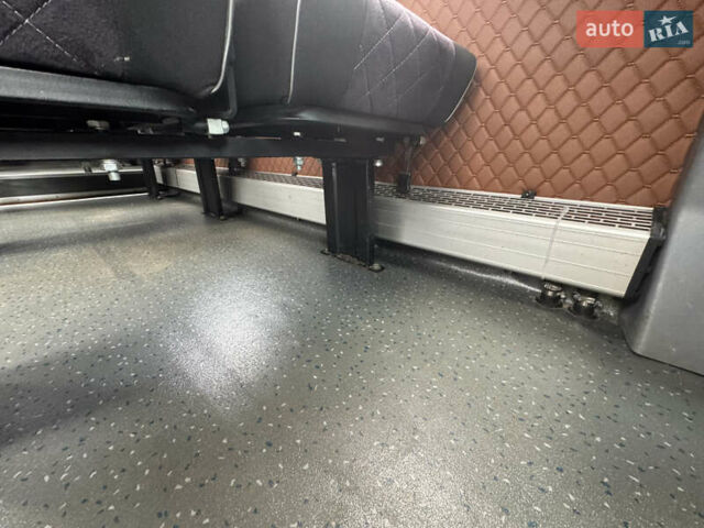 Оранжевый Мерседес Sprinter, объемом двигателя 2.69 л и пробегом 179 тыс. км за 17900 $, фото 17 на Automoto.ua