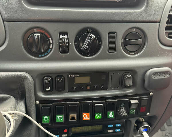 Оранжевый Мерседес Sprinter, объемом двигателя 2.69 л и пробегом 179 тыс. км за 17900 $, фото 27 на Automoto.ua