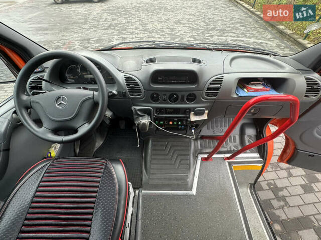 Оранжевый Мерседес Sprinter, объемом двигателя 2.69 л и пробегом 179 тыс. км за 17900 $, фото 13 на Automoto.ua