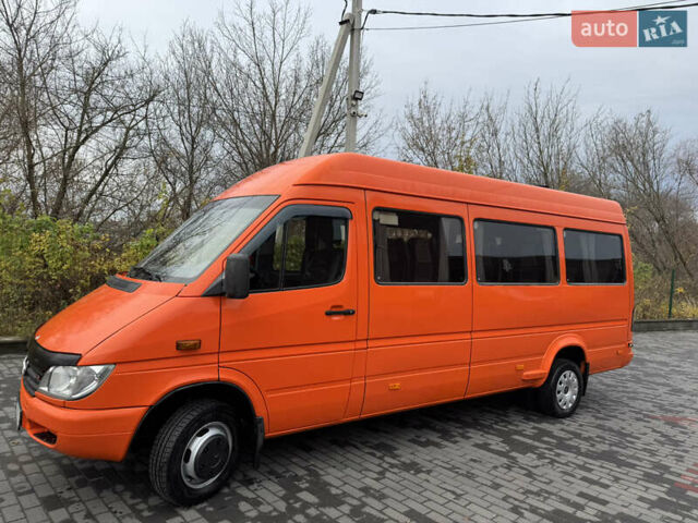 Оранжевый Мерседес Sprinter, объемом двигателя 2.69 л и пробегом 179 тыс. км за 17900 $, фото 2 на Automoto.ua
