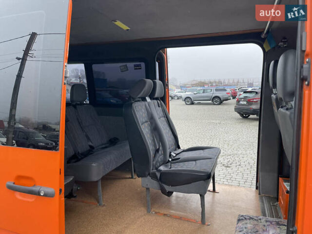 Помаранчевий Мерседес Sprinter, об'ємом двигуна 0 л та пробігом 342 тис. км за 10000 $, фото 6 на Automoto.ua