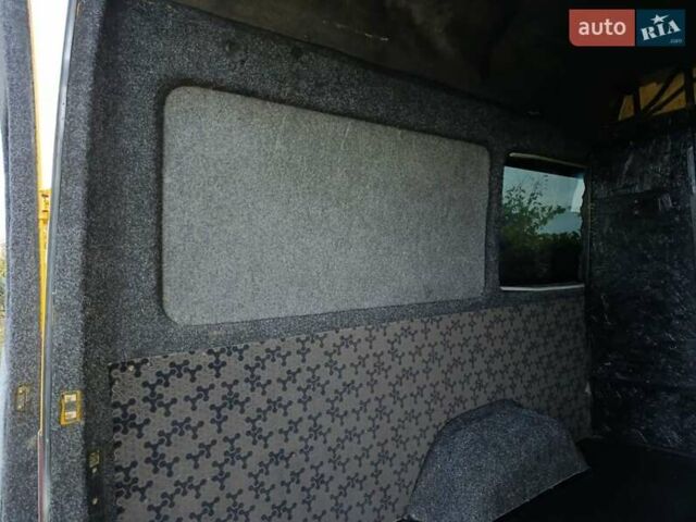 Помаранчевий Мерседес Sprinter, об'ємом двигуна 2.7 л та пробігом 751 тис. км за 9500 $, фото 11 на Automoto.ua