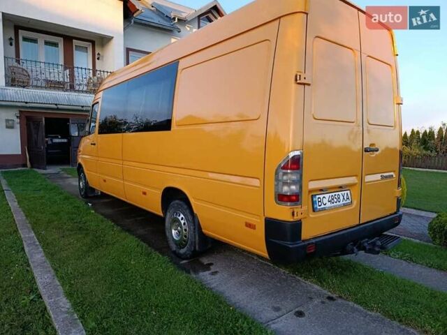 Помаранчевий Мерседес Sprinter, об'ємом двигуна 2.7 л та пробігом 751 тис. км за 9500 $, фото 2 на Automoto.ua