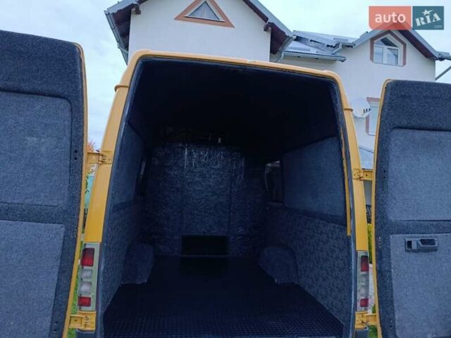 Помаранчевий Мерседес Sprinter, об'ємом двигуна 2.7 л та пробігом 751 тис. км за 9500 $, фото 1 на Automoto.ua