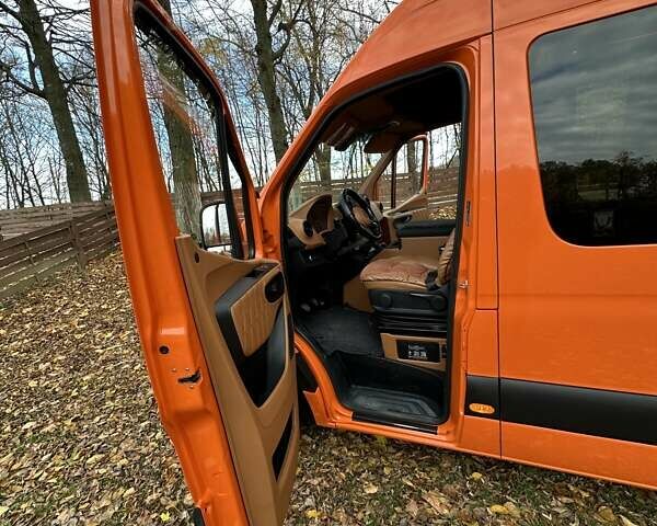 Помаранчевий Мерседес Sprinter, об'ємом двигуна 2.14 л та пробігом 350 тис. км за 46500 $, фото 17 на Automoto.ua
