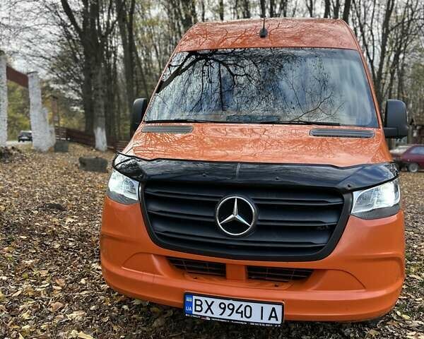 Помаранчевий Мерседес Sprinter, об'ємом двигуна 2.14 л та пробігом 350 тис. км за 46500 $, фото 5 на Automoto.ua
