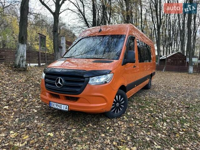 Помаранчевий Мерседес Sprinter, об'ємом двигуна 2.14 л та пробігом 350 тис. км за 46500 $, фото 2 на Automoto.ua