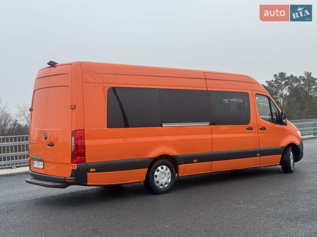 Оранжевый Мерседес Sprinter, объемом двигателя 2.14 л и пробегом 273 тыс. км за 37900 $, фото 5 на Automoto.ua