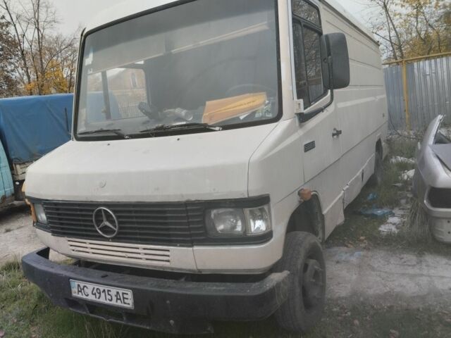 Белый Мерседес Т-мод, объемом двигателя 2.3 л и пробегом 555 тыс. км за 2000 $, фото 1 на Automoto.ua