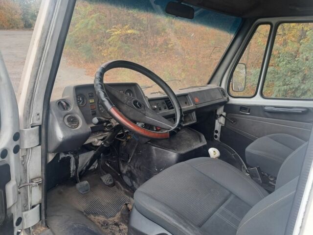 Белый Мерседес Т-мод, объемом двигателя 2.3 л и пробегом 745 тыс. км за 950 $, фото 5 на Automoto.ua