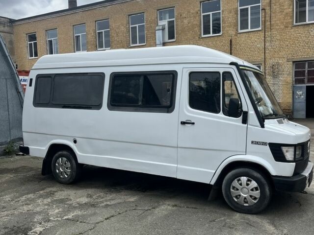 Белый Мерседес Т-мод, объемом двигателя 2.4 л и пробегом 804 тыс. км за 0 $, фото 1 на Automoto.ua