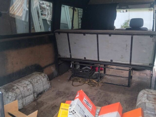 Белый Мерседес Т-мод, объемом двигателя 2.9 л и пробегом 300 тыс. км за 2500 $, фото 6 на Automoto.ua