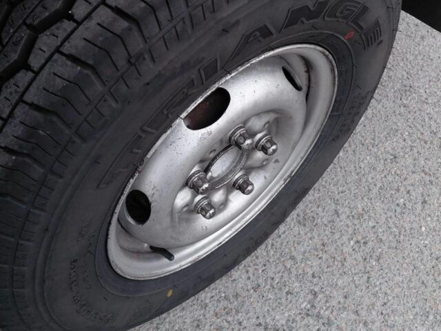 Красный Мерседес Т-мод, объемом двигателя 2.3 л и пробегом 487 тыс. км за 4000 $, фото 7 на Automoto.ua