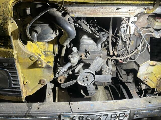 Желтый Мерседес Т-мод, объемом двигателя 2.4 л и пробегом 422 тыс. км за 2000 $, фото 2 на Automoto.ua