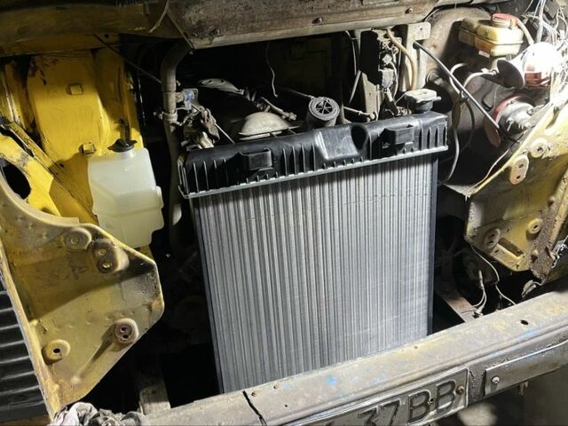 Желтый Мерседес Т-мод, объемом двигателя 2.4 л и пробегом 422 тыс. км за 2000 $, фото 3 на Automoto.ua